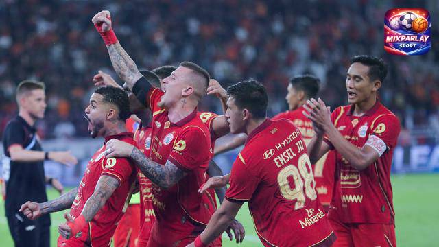 Manajemen Persija Buka Suara soal Isu Ezra Walian dan Hugo Gomes di Transfer Tengah Musim