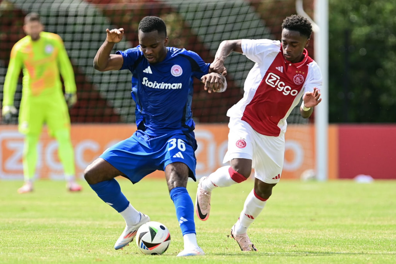 Head to Head Ajax Vs Olympiacos