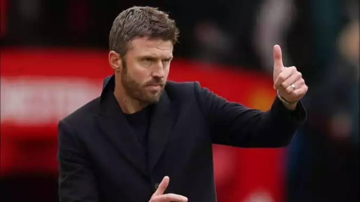 Michael Carrick Umumkan Satu Pemain Penting Absen Jelang Lawatan Manchester United ke Arsenal