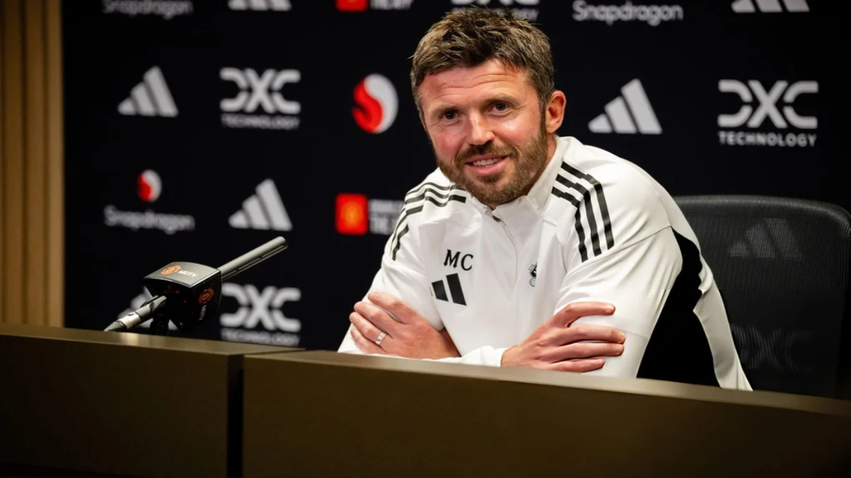 Manchester United vs Manchester City 19.30 WIB, 17 Januari): Ujian Berat Pertama Michael Carrick