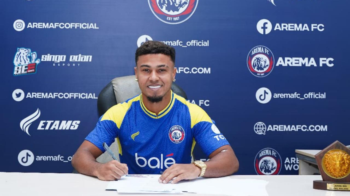 Gabriel Silva Resmi Jadi Pengganti Paulinho Moccelin di Arema FC