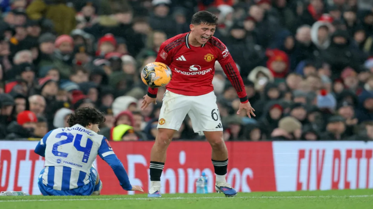 Wonderkid MU Tunjukkan Sinyal Positif untuk Michael Carrick