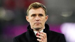 Darren Fletcher kembali memimpin Setan Merah di tengah ketidakpastian pelatih kepala sambil menanti keputusan manajemen.
