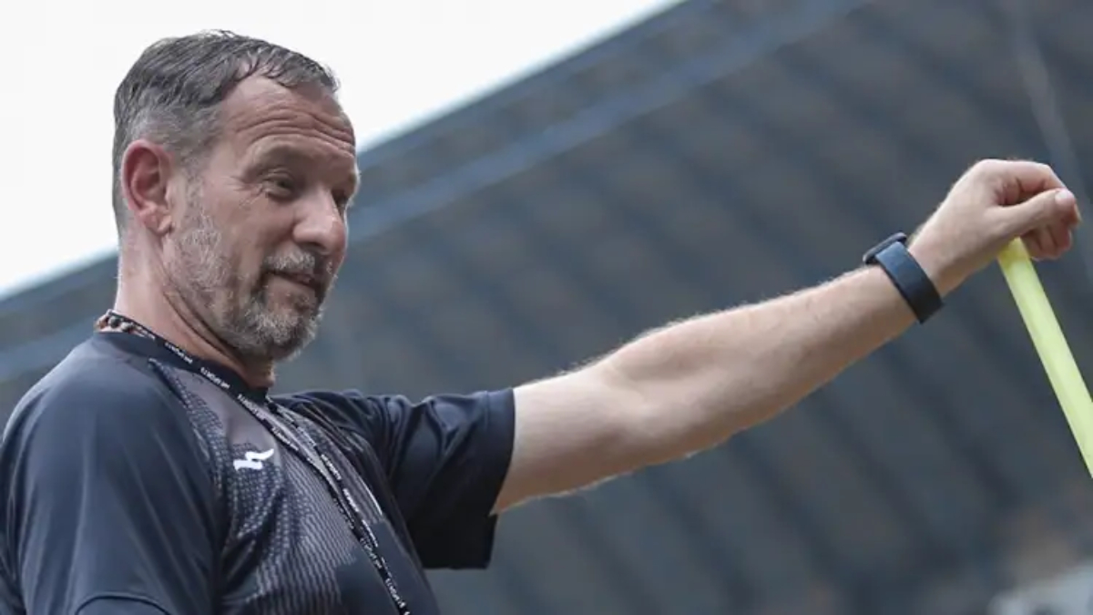 Platih PSS Sleman, Dejan Antonic