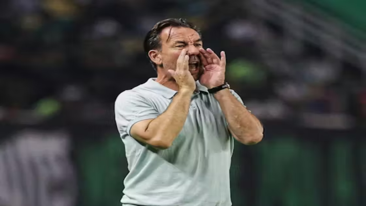 Van Gastel Tetap Membumi soal Peluang PSIM di BRI Super League: Fokus Berkembang, Bukan Kejar Gelar