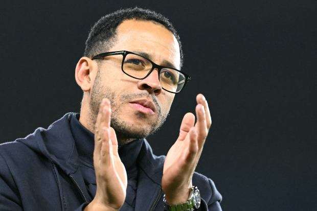 Liam Rosenior: Pernah Dipecat Hull City, Mencuat Bareng Strasbourg di Ligue 1, Kini Latih Chelsea
