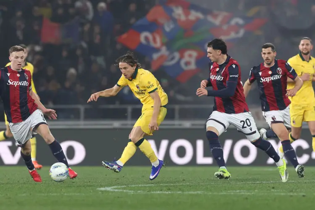 Menang Telak di Kandang Bologna, Allegri Tetap Temukan Catatan untuk Milan