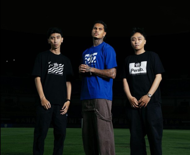 Kolaborasi Global: Persib Bandung Gandeng Brand Streetwear Inggris untuk Koleksi Eksklusif