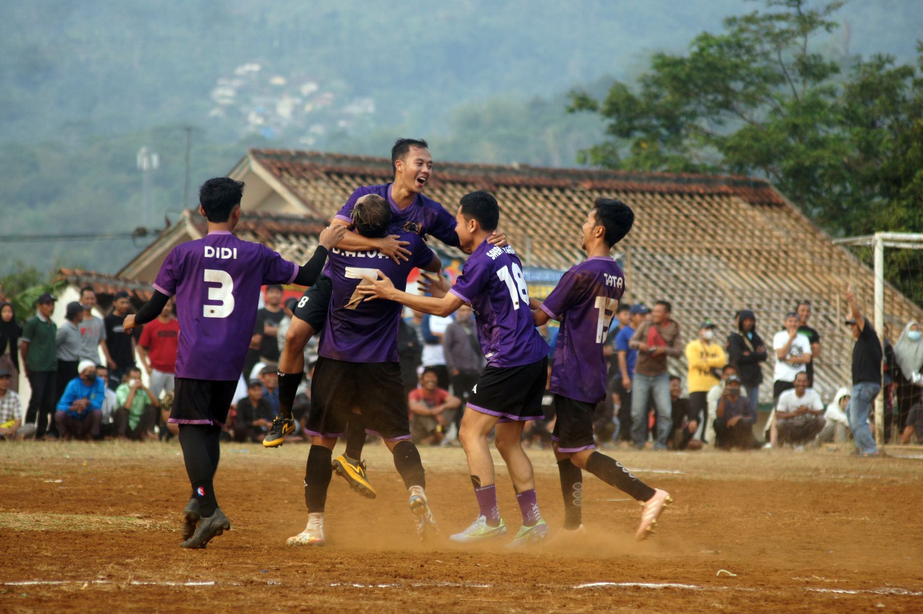Catatan Sepak Bola: Mengulas Kiprah 3 Tim Promosi di Awal Musim BRI Super League: Gagal Mengejutkan, Semuanya …